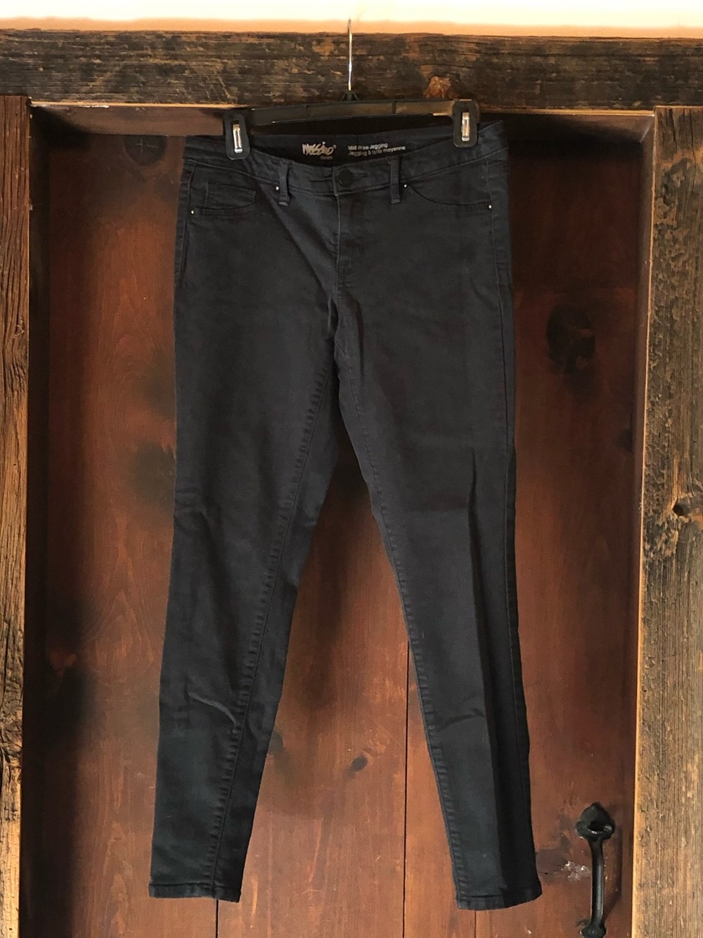 Mossimo Supply Co. Black Mid-Rise Jegging